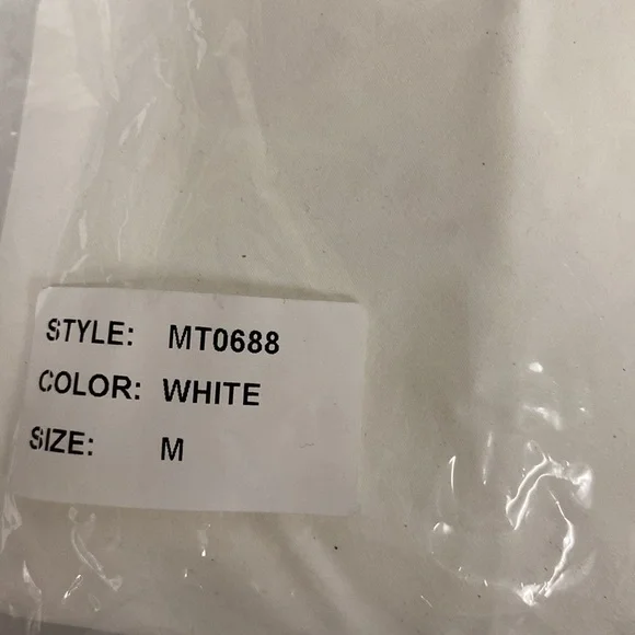 Leche Women's Long Sleeve Crop Top - Picture 9 of 10